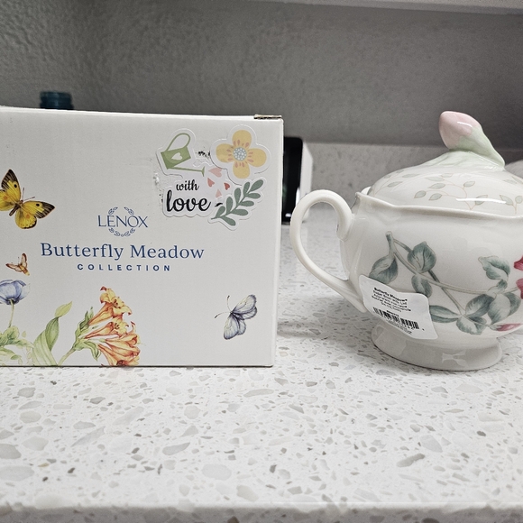 LENOX Butterfly Meadow white sugar bowl with Rose On Top - Picture 2 of 7